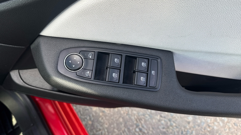 Renault Clio 1.0 TCe 90 SE Edition 5dr Petrol Hatchback